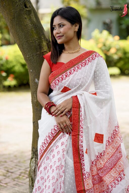 Red White Blockprint Saree - Image 3